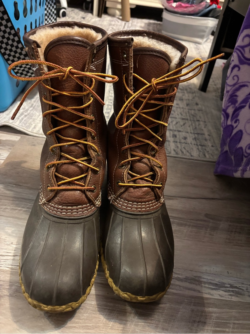 L.L. Bean 10" Shearling-Lined Tumbled Leather Bean Boots 9M